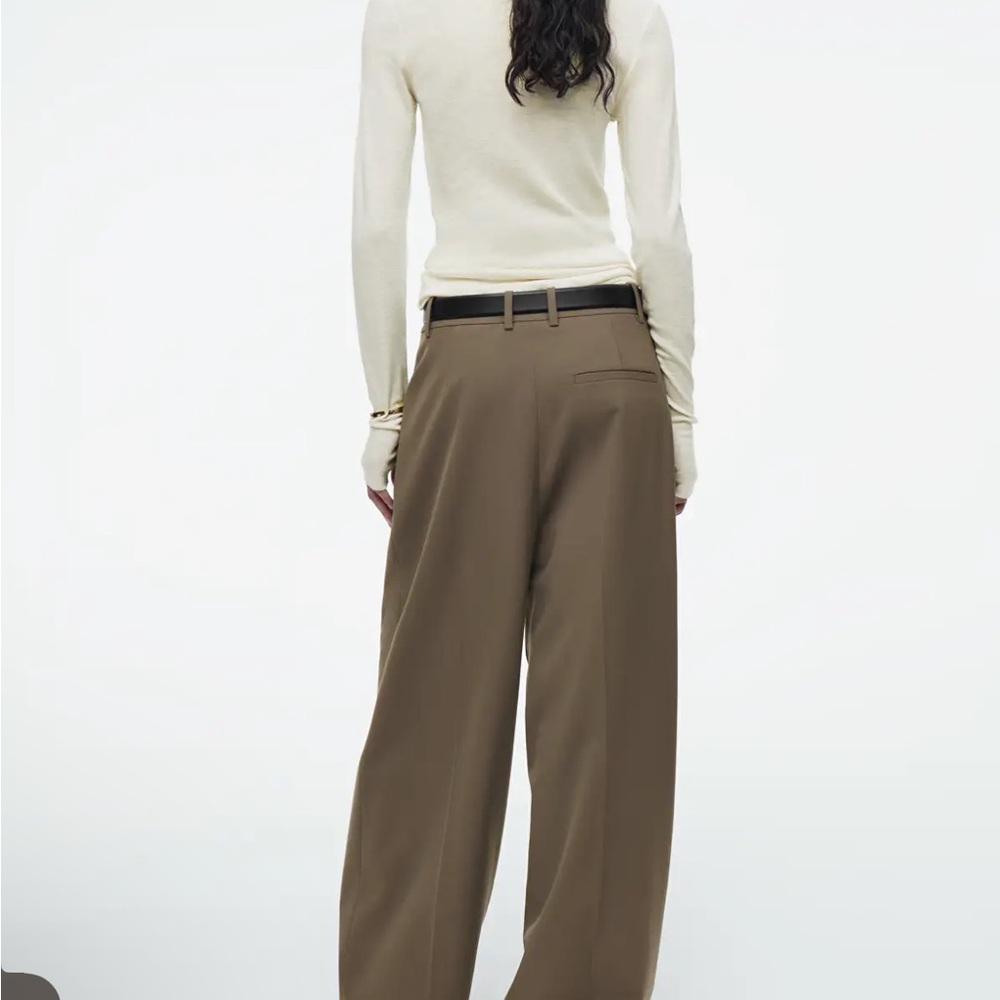 NWT COS CREW-NECK MERINO WOOL TOP | size S